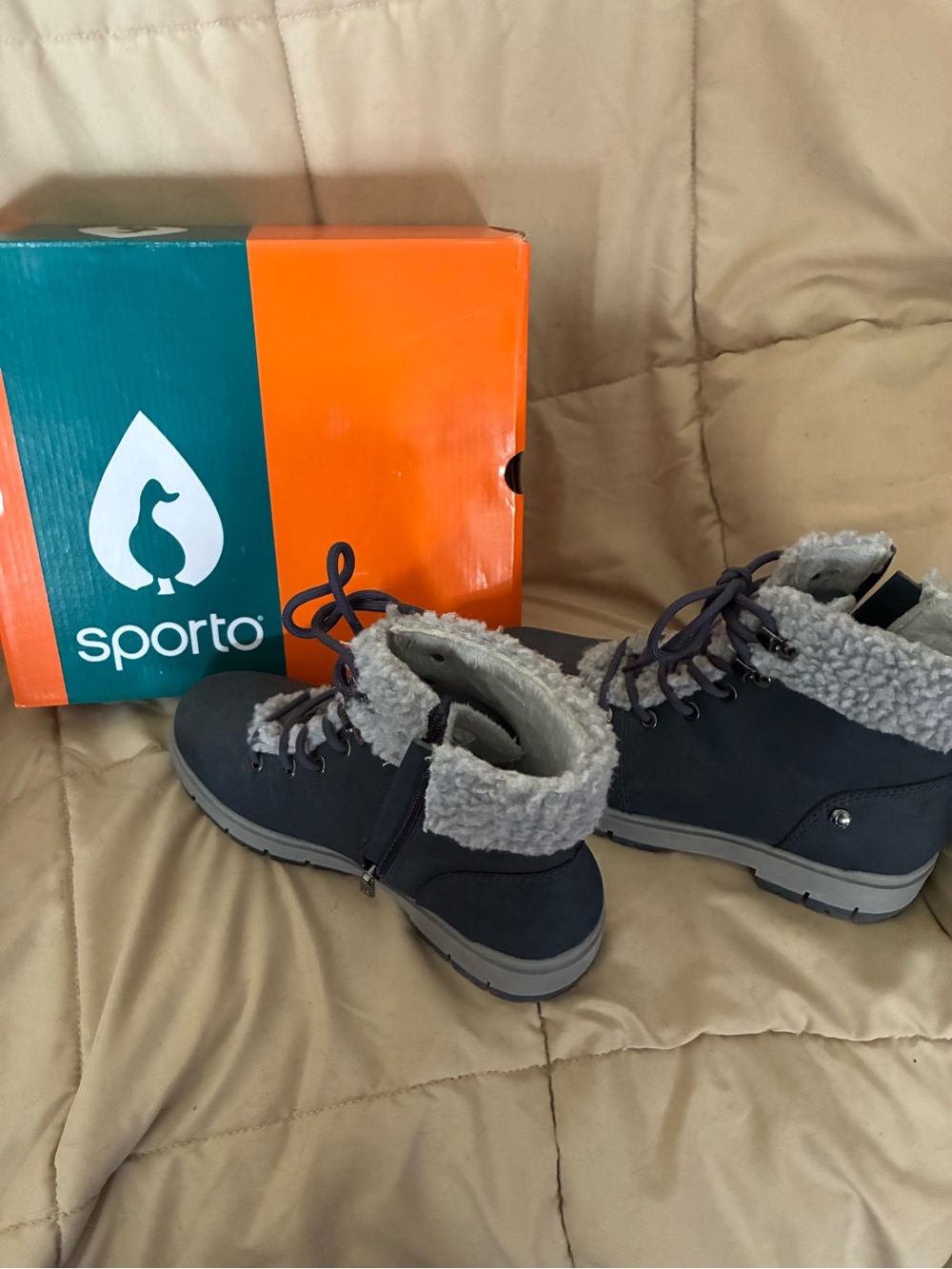 Sporto Navy Faux-Shearling Collar Hiking Boots Size 7